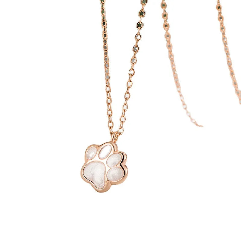 Necklace with Paw Pendant – Symbolic Animal Jewelry for Women