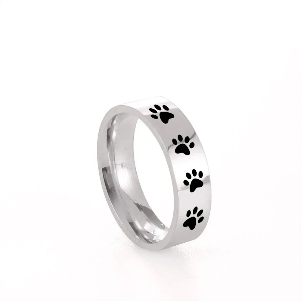 Paw Ring in Stainless Steel – Symbolic Jewelry for Animal Lovers