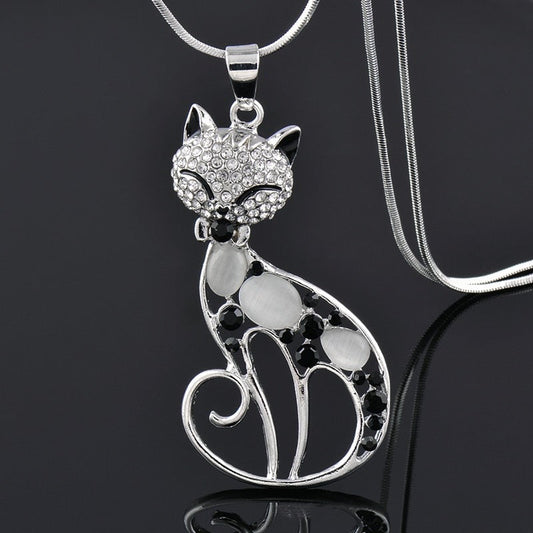 Cat Necklace in Silver with Zirconia