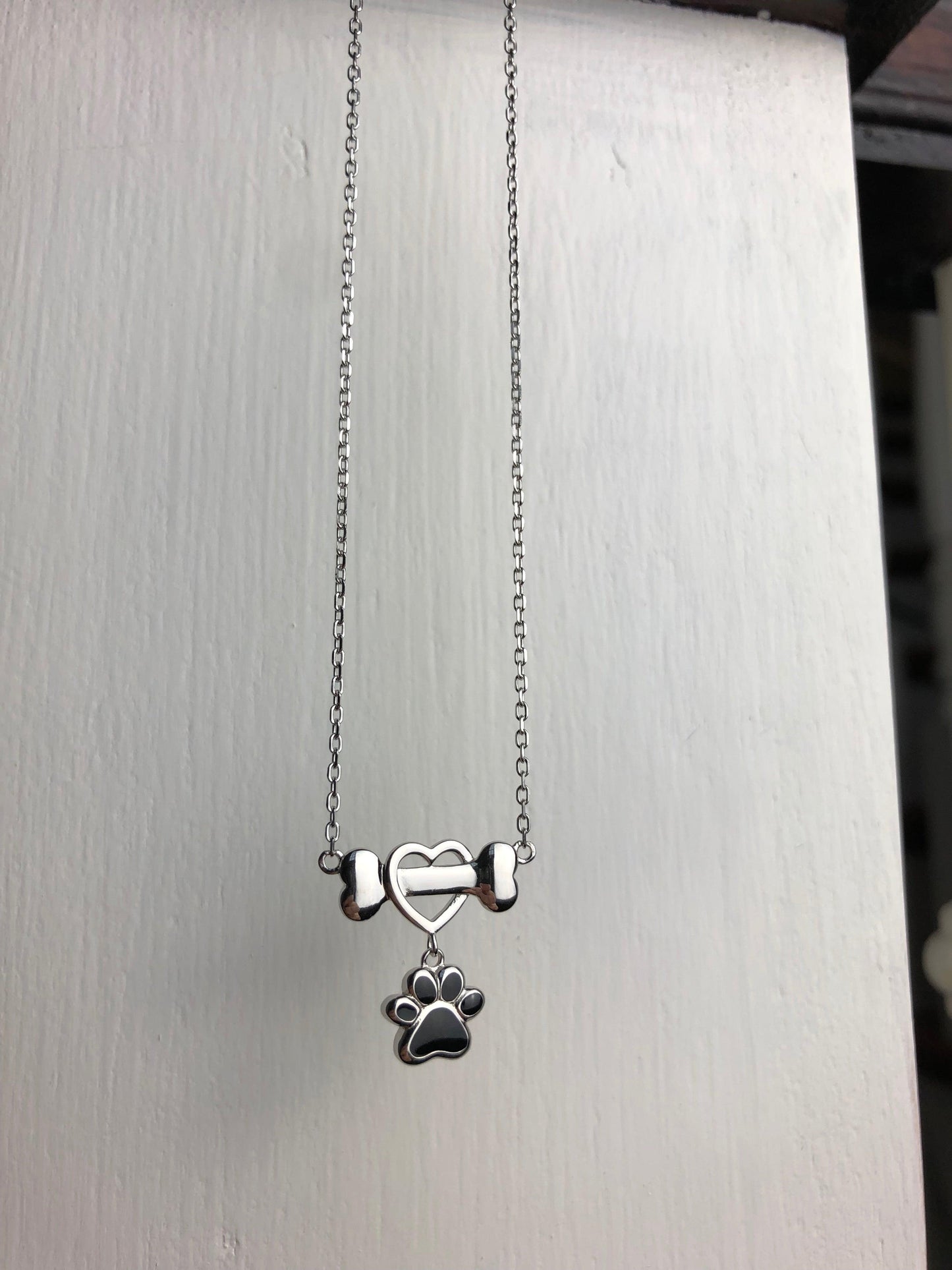 Delicate Dog Paw Necklace Made of Stainless Steel
