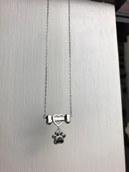 Delicate Dog Paw Necklace Made of Stainless Steel