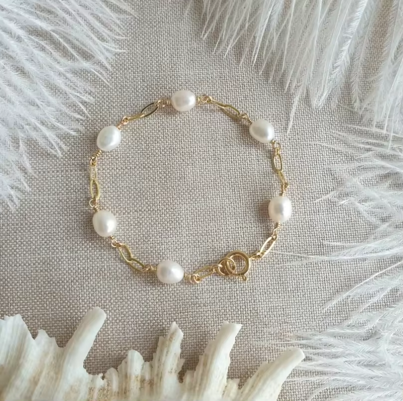 Vintage Barroque Pearl Bracelets