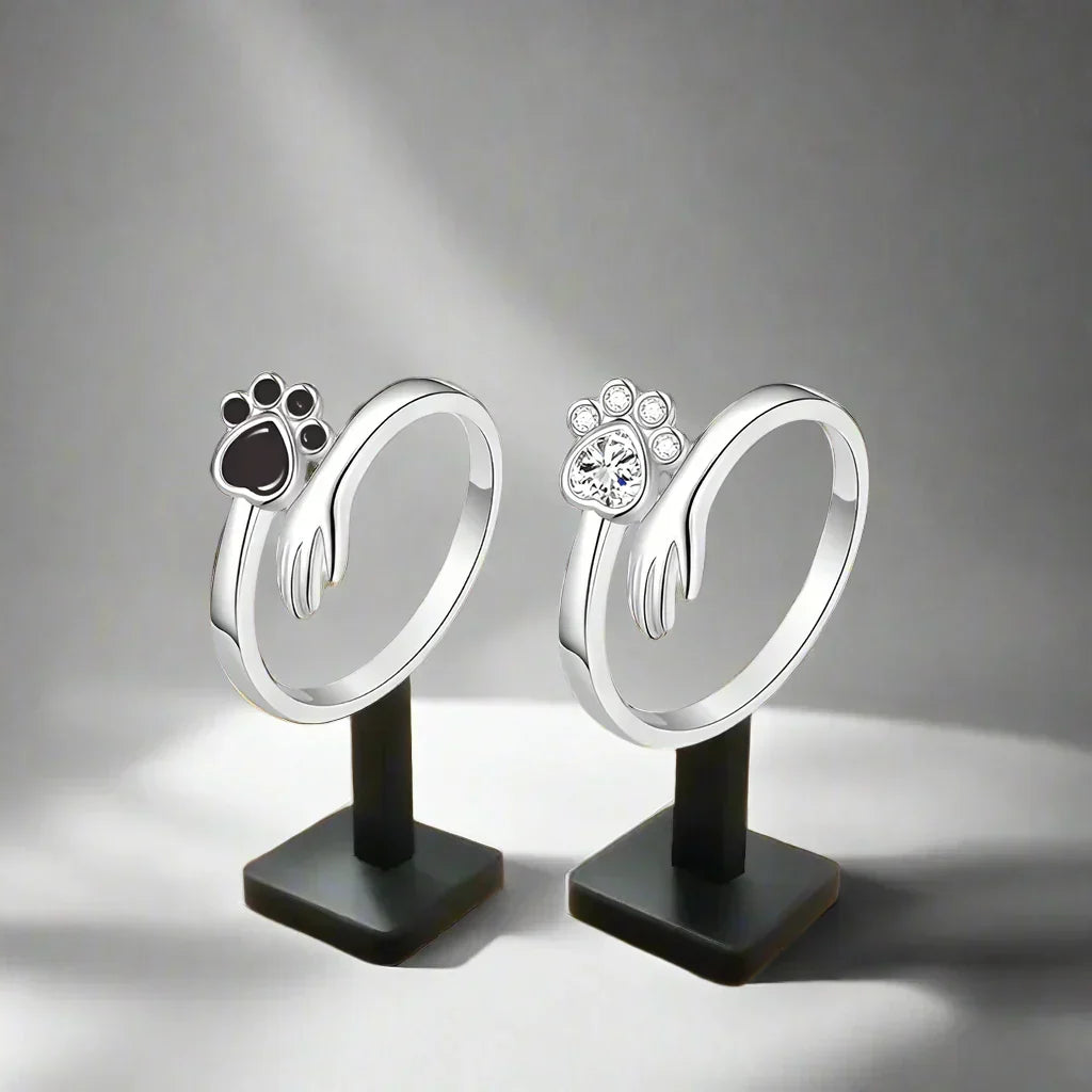 Adjustable Paw Ring Made of Sterling Silver – Hand-in-Paw Design